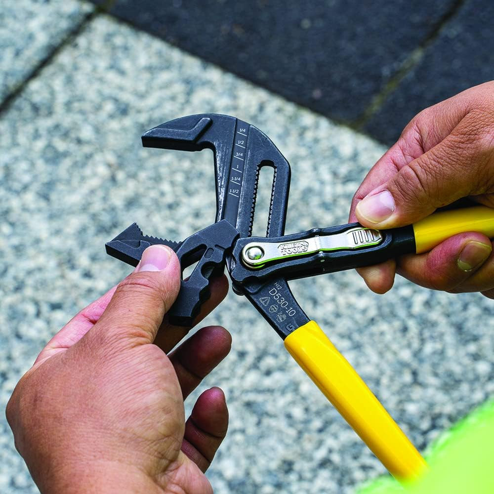 Plier Wrench, Adjustable Pump Plier and Smooth Parallel Jaws